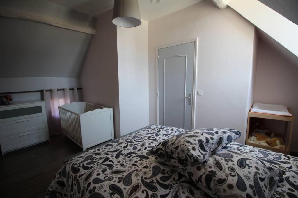 Gite Les Doucesheures- 110M²--3 Chambres-6 Pers Betz-le-Chateau Exteriér fotografie